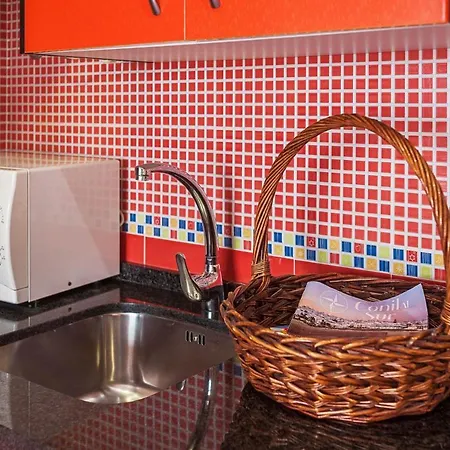 Con Encanto Y Centrico